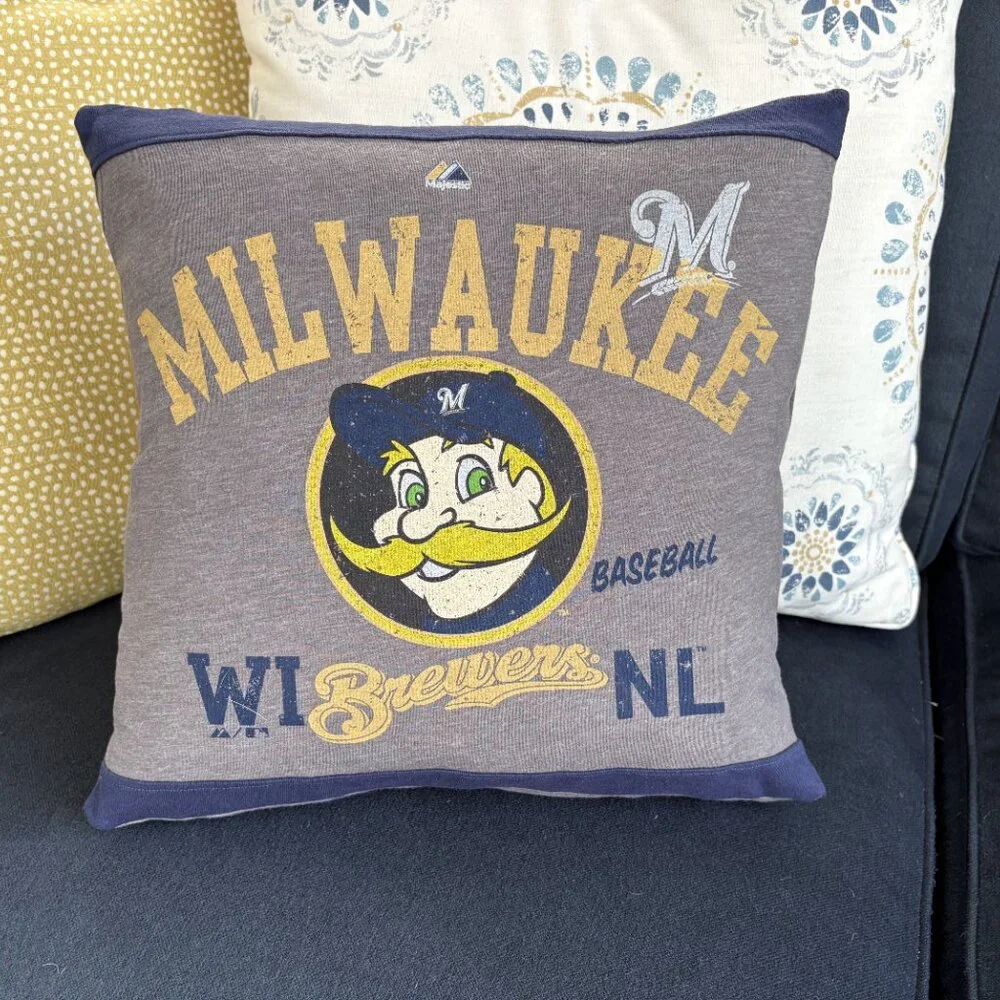 Milwaukee Brewers MLB Baseball reworked T-shirt 16 x 16 Throw pillow cover